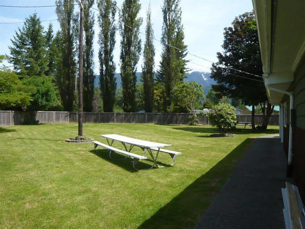 Stevens Pass Motel Gold Bar Exterior photo
